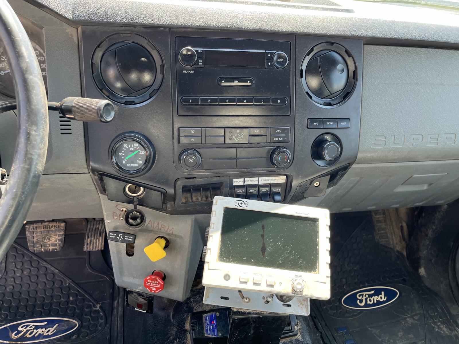 ./imagenes/INVOICE/2019/17193/CAMION CON GRUA HIAB IMT 1178 SL K2 (18).JPG